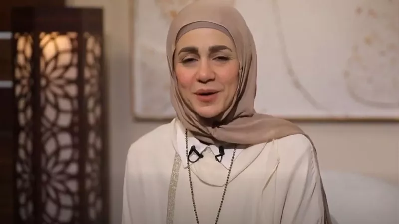 نورهان الشيخ تكشف خفايا فتنة الخوارج وأحداث تاريخية حرجة في عهد عثمان بن عفان