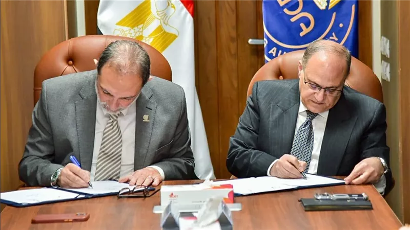  لتعزيز التكامل الرقابي.. هيئة الدواء توقع بروتوكول مع القومية لسلامة الغذاء 