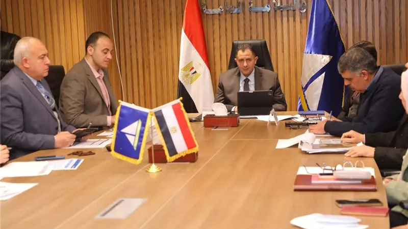 محافظ دمياط يشارك في اجتماع اللجنة العليا لاسترداد أراضي الدولة