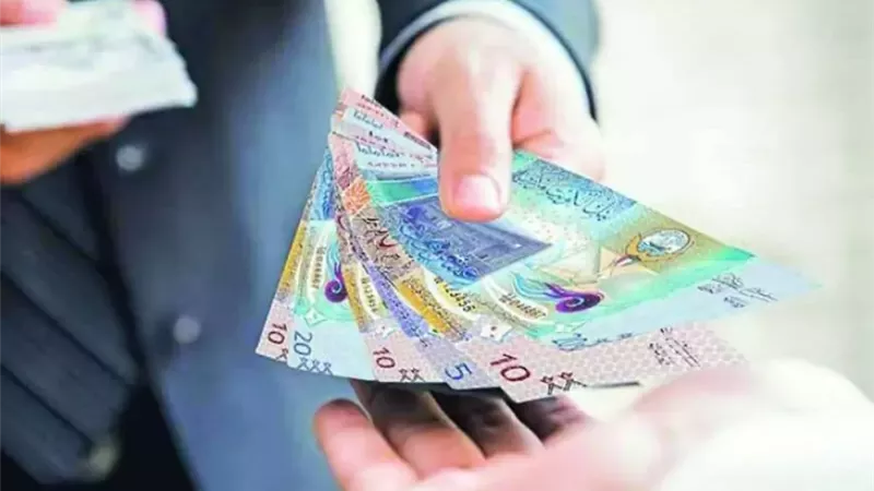 الدينار الكويتي يقفز إلى 163.20 جنيه في ظل التوترات الإقليمية