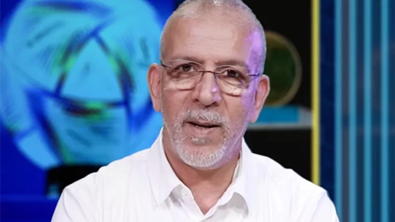 «تقاومون الحرائق بأرواحكم».. حفيظ دراجي يحيي أبناء الجزائر في مواجهة النيران