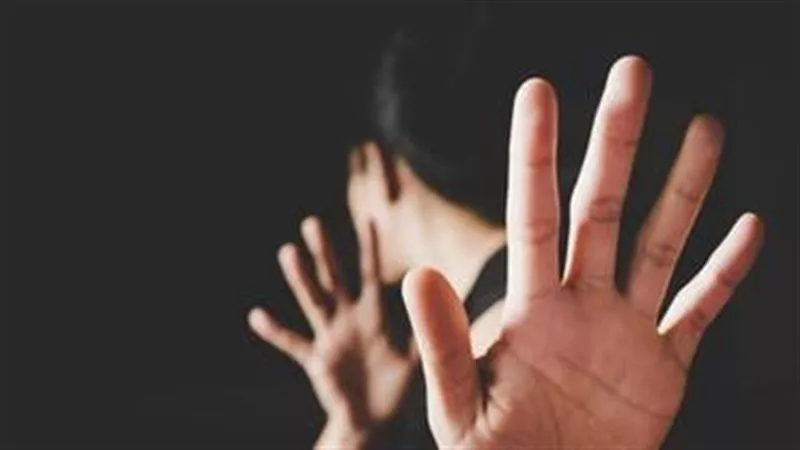 القبض على المتهم بالتحرش بطالبة أثناء استقلالها أتوبيس بالمعصرة