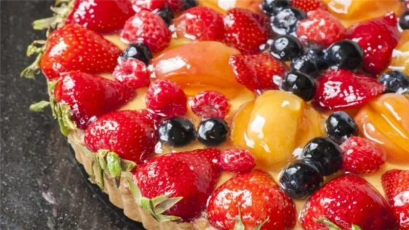 وصفة تارت الفواكه الرمضانية.. سريعة وسهلة التحضير في المنزل