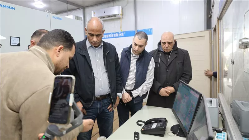 دعم الإنتاج المحلي.. محافظ كفرالشيخ يتفقد مصنع «الدعاء» لأعلاف الأسماك