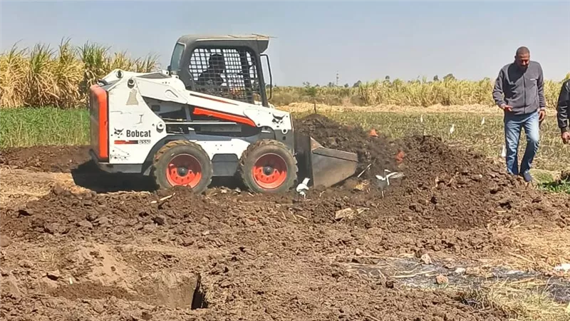 إزالة فورية في المهد لحالة تعد على أرض زراعية بالطود في الأقصر