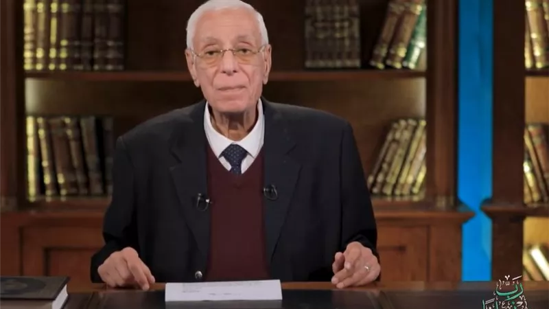 حسام موافي لطلاب الثانوية العامة: خوفك من المجموع كارثة.. والنجاح ليس بالطب