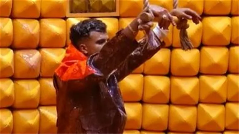 عمرو دياب أم محمد رمضان ؟ .. عصام صاصا يختار مطرب يقدم معه دويتو