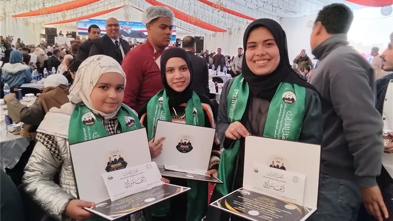 بنى سويف |بحضور الجندى وتامر امين تقديم 35 رحلة عمرة وجوائز مالية لحفظة القرآن