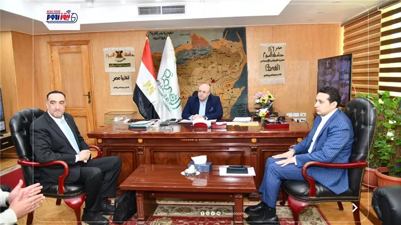 محافظ الفيوم يناقش مع شركة تدويرالمخلفات آليات التعاون في إدارة المدفن الصحي