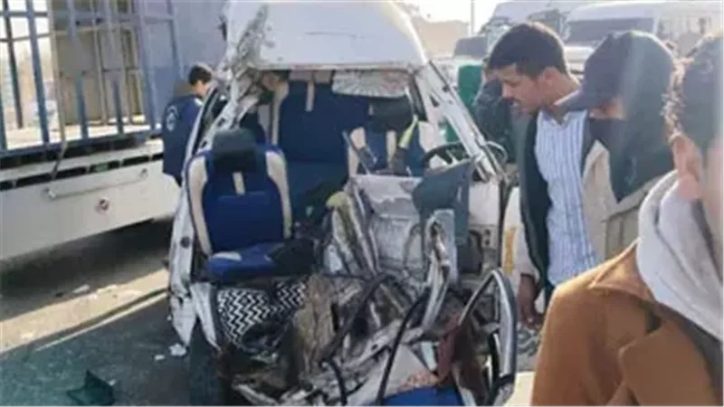 مصرع طفل بحادث إصابة 10 تلاميذ إثر تصادم سوزوكى مع نقل بالشرقية