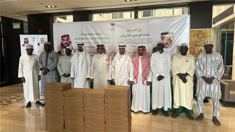 جسور الخير تمتد لبوركينا.. «الشؤون الإسلامية» تنفذ برنامج خادم الحرمين للتمور