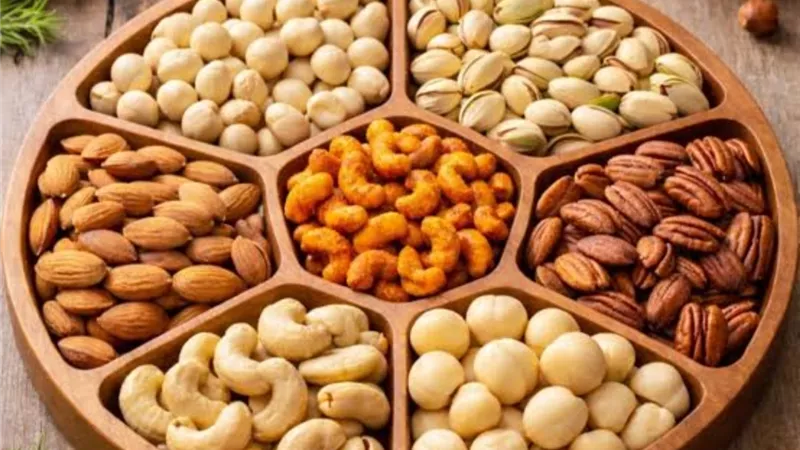 حفنة من المكسرات يوميا.. دراسة تكشف فوائد لافتة لضغط الدم 