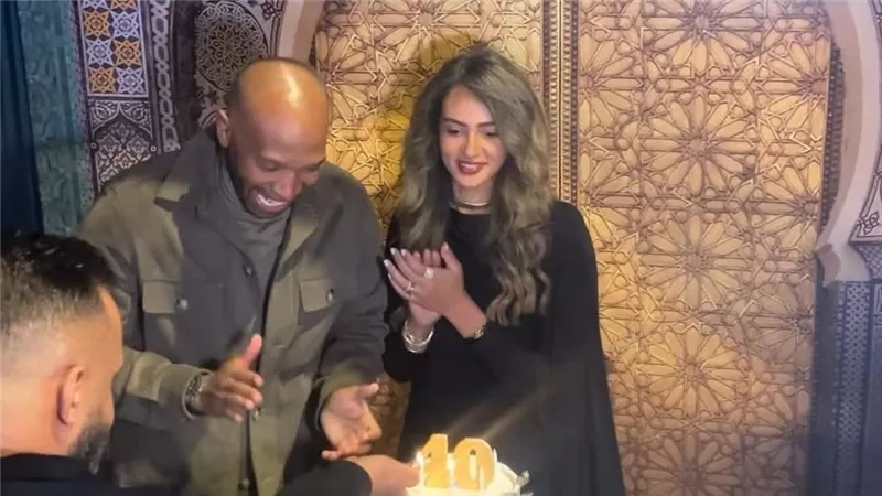 صور.. شيكابالا نجم الزمالك السابق يحتفل بعيد ميلاده الـ40 في منزله