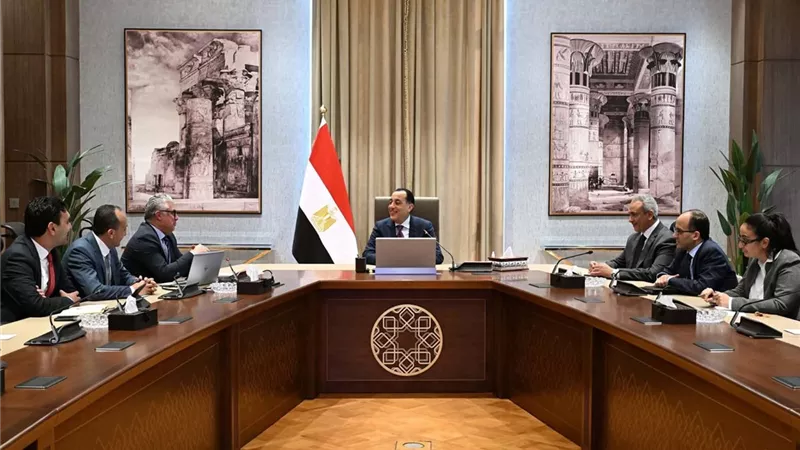 رئيس الوزراء يتابع الموقف التنفيذي لمشروعات المنطقة الاقتصادية لقناة السويس