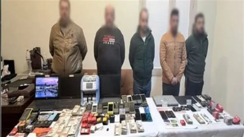 حبس المتهمين بالنصب على المواطنين من خلال منصة إلكترونية وهمية (تفاصيل)