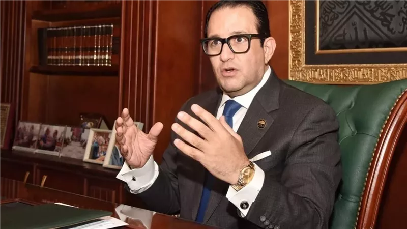 علاء عابد: حملة تشويه منظمة ضد وزيرة الثقافة وهدفنا كشف الحقائق للرأي العام