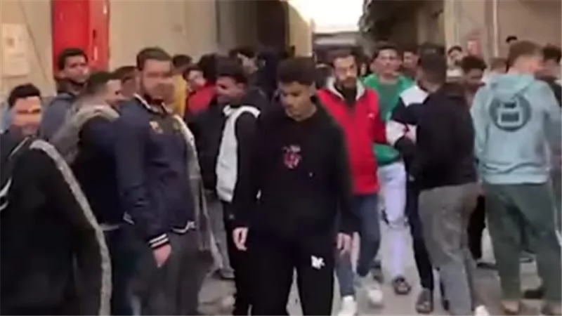 إضراب عمال شركة ملابس بالخانكة احتجاجا على عدم تطبيق الحد الأدنى للأجور