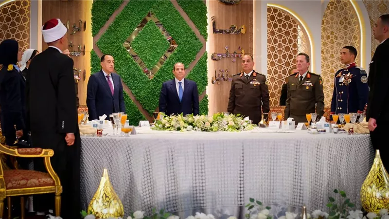 السيسي يشيد بجهود الداخلية: نجحت في استعادة عافيتها وتطوير المنظومة الأمنية