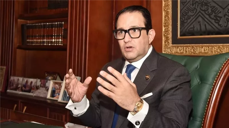 علاء عابد: الأحد القادم جلسة محاكمة المتهم بسب وزيرة الثقافة