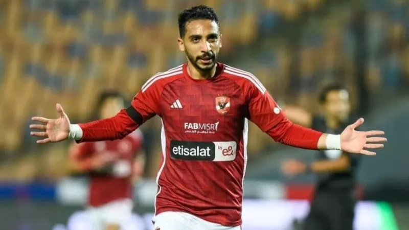 كريم فؤاد يقود الجبهة اليمنى للأهلي في مباراة المقاولون.. تشكيل الأحمر