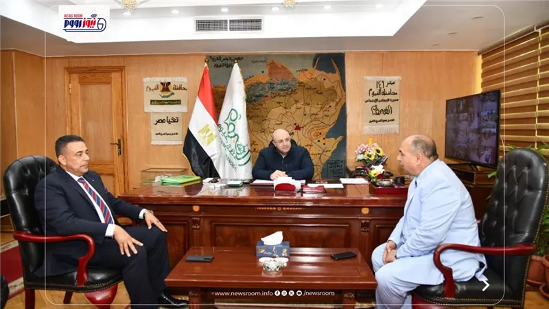 محافظ الفيوم يتابع أعمال شركة السكر وآليات توريد محصول البنجر من المزارعين