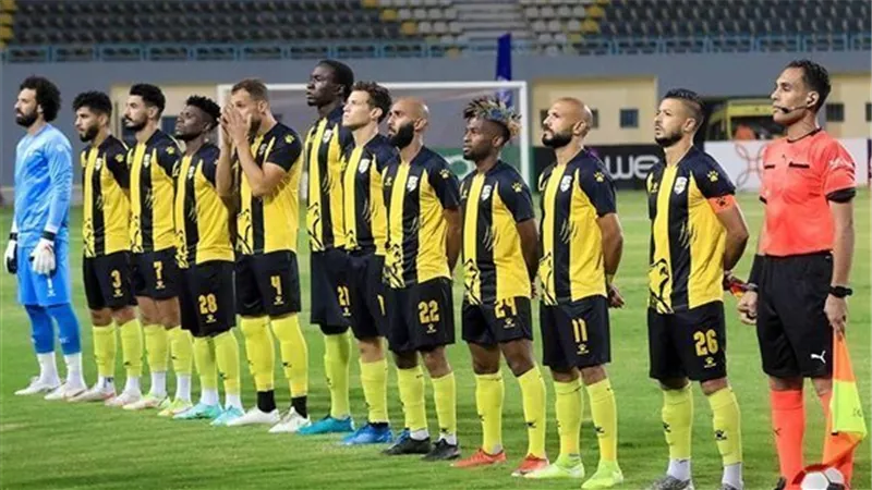 لفتة إنسانية.. المقاولون العرب يستقبل طفل الكرات صاحب لقطة هدف الإسماعيلي