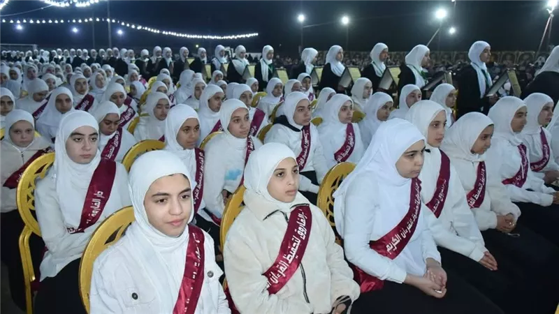 الأزهر يكرم 57 خاتمًا للقرآن و370 حافظًا في احتفال بقرية أبوغالب.. صور 
