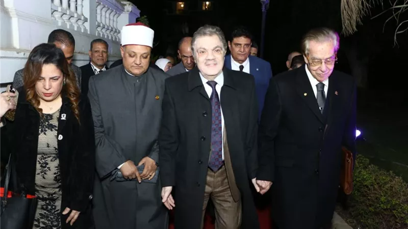 وصول السيد البدوي ومحافظا البحر الأحمر والقليوبية الأسبقين لأمسية بمقر الوفد