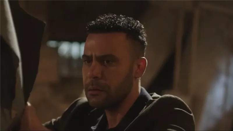 مسلسل الكينج الحلقة 27.. وفاة والدة محمد إمام في محاولة قتله