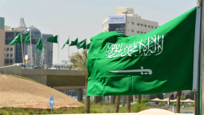الدفاع السعودية: اعتراض وتدمير مسيرة في الربع الخالي متجهة إلى حقل شيبة