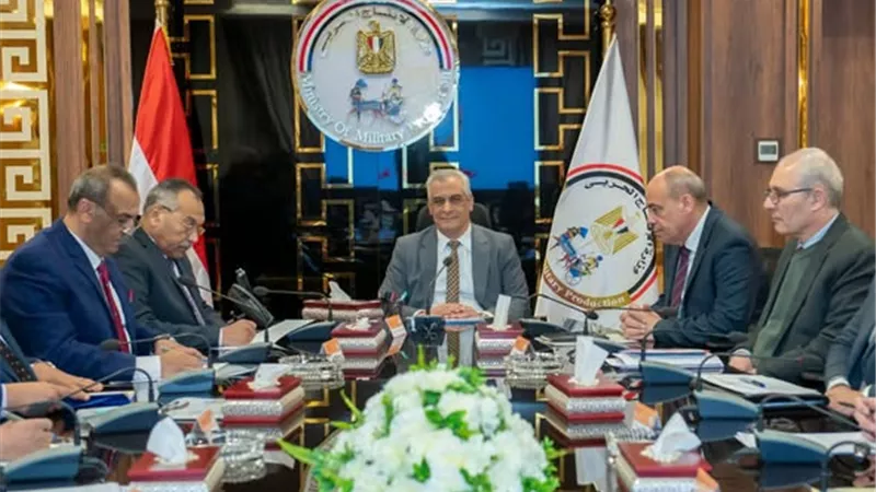 جمبلاط: نعزز تنافسيتنا لنغطي الاحتياجات المحلية والاتجاه إلى التصدير