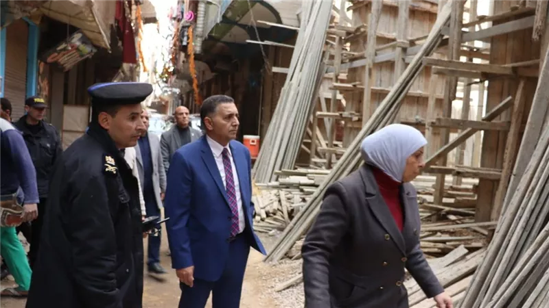 محافظ القليوبية يفاجىء الخصوص ويتخذ الإجراءات القانونونية ضد المبانى المخالفة