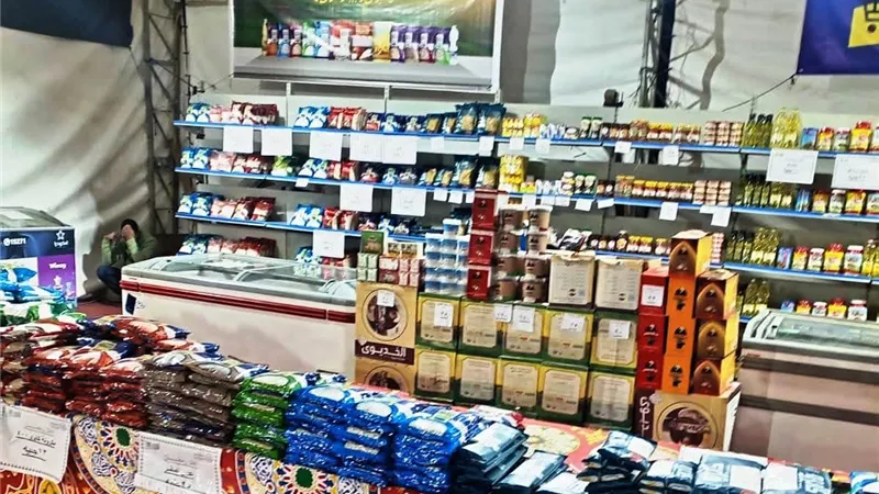 حملات تفتيشية علي الأسواق ومعارض أهلا رمضان بأسوان لتوافر السلع والأسعار