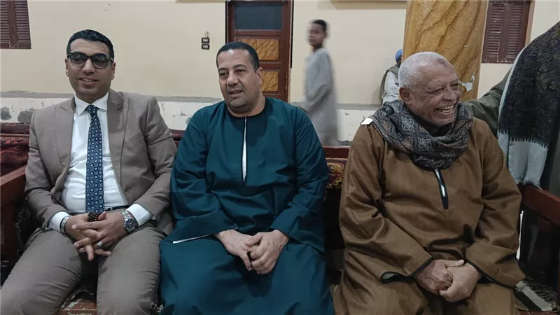 النائب ناصر الضوي يشارك في إفطار الساحة الجيلانية الجماعي بالأقصر