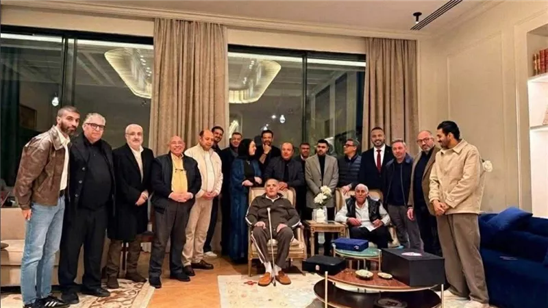 ممدوح عباس يجمع مجلس إدارة الزمالك على مائدة الإفطار