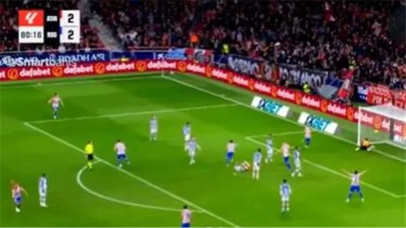 أهداف وملخص مباراة أتلتيكو مدريد ضد ريال سوسيداد (3-2) بالدوري الإسباني
