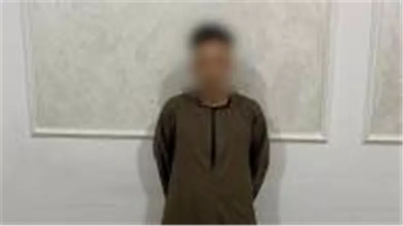 ضبط شخص ينتحل صفة ضابط شرطة ويحتال على شقيقين بقنا