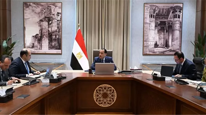 رئيس الوزراء: لن نسمح بالتلاعب في أسعار السلع الأساسية أو حجبها عن الأسواق