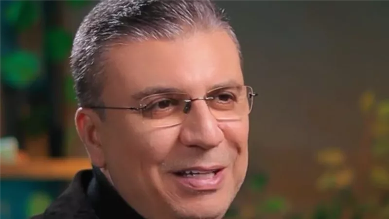 «بدون ورق ولا أختام».. عمرو الليثي ببرنامج «إنسان تاني»: الوعد عقد 