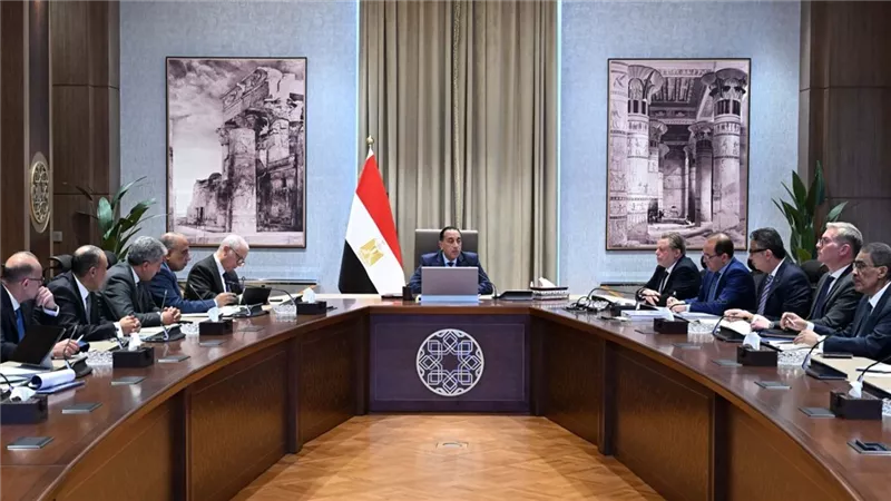 مدبولي يتابع تداعيات التصعيد العسكري بالمنطقة وتأثيراته في الإمدادات العالمية