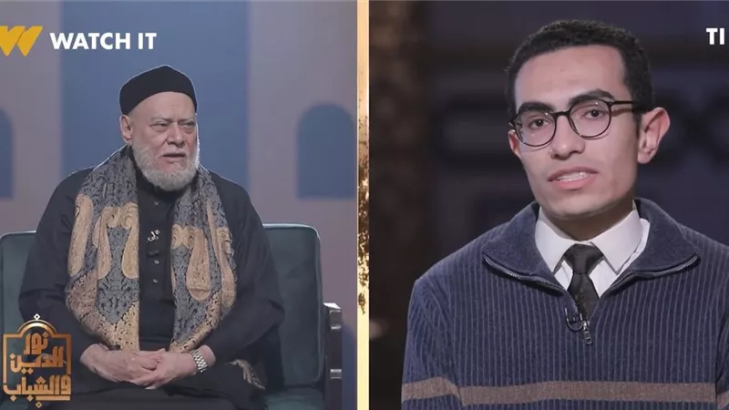 نقاش بين الدكتور علي جمعة وشاب عن الصفات الإلهية في الإسلام