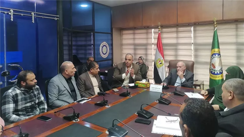 السكرتير العام يترأس اجتماعا لمتابعة ازالة التعديات على املاك الدولة بالدقهلية
