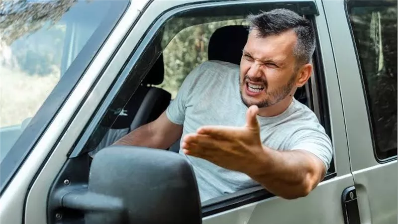 لماذا يزداد الشعور بالعصبية في رمضان؟ استشاري نفسي يجيب 