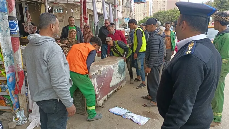 محافظ الدقهلية يتابع أعمال حملة إزالة الإشغالات بشوارع مدينة طلخا  