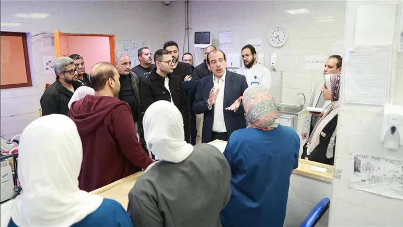 لمتابعة جودة الخدمات.. نائب وزير الصحة يجري جولة تفقدية مفاجئة لمستشفى السلام 