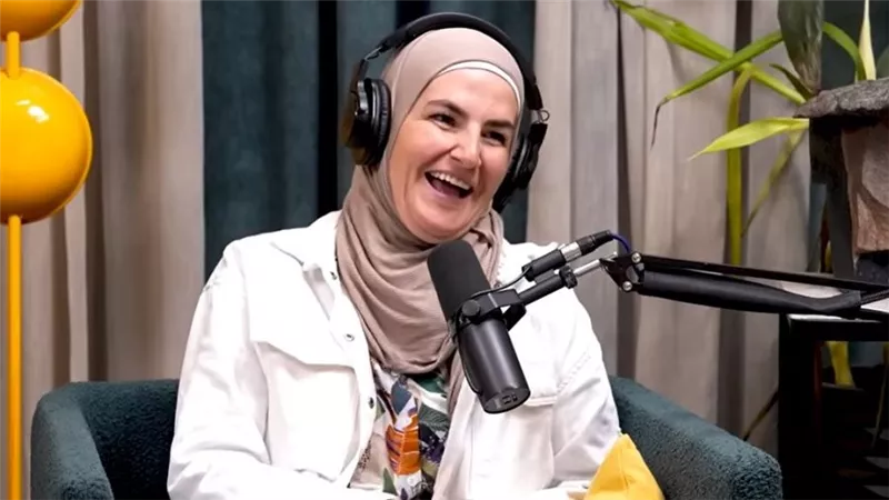 ألمانية اعتنقت الإسلام بسبب موقف عن صلاة الجمعة.. ماذا اكتشفت خلال عملها بمصر؟