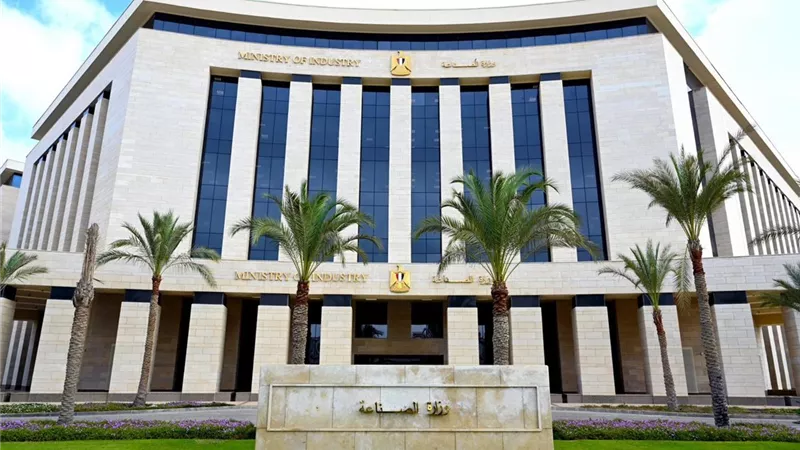 الصناعة تطالب المصانع بالانضمام لمنظومة دعم المصنعين لتقديم الشكاوى إلكترونيًا