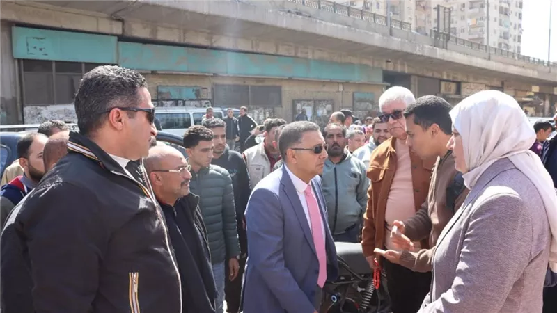 محافظ القليوبية يتفقد محطات الوقودومواقف السيارات للتأكد من الالتزام بالتعريفة