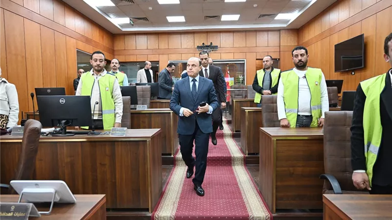 محافظ الغربية يتابع تطبيق التعريفة الجديدة للمواصلات في جميع المواقف