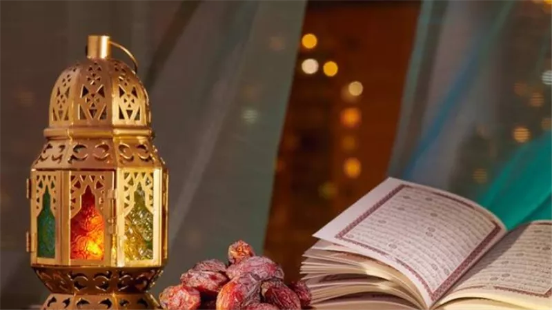 تناول الدواء أثناء الصيام.. الإفتاء توضح الحكم وكفارة إفطار المريض
